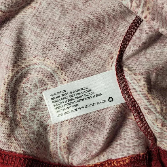 NWT Original Use Men's Cotton Paisley Pattern T-Shirt Size Small - Picture 10 of 13